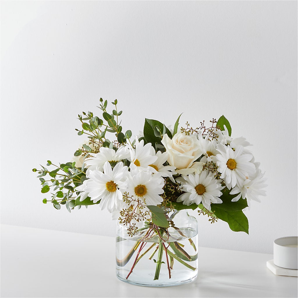 Fresh Linen Bouquet – The Flower Garden, Nettleton MS