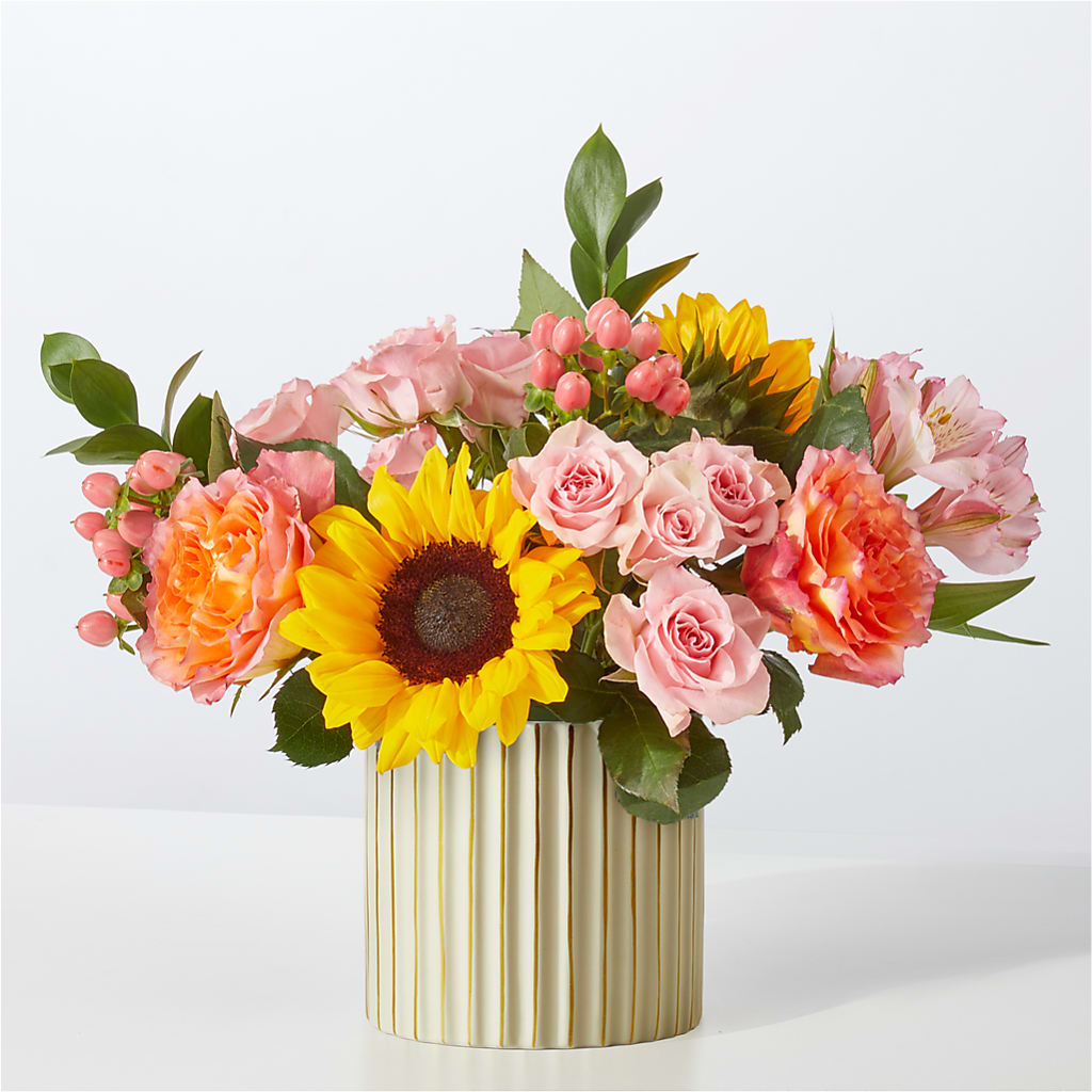 Sun's Out Bouquet – The Flower Garden, Nettleton MS
