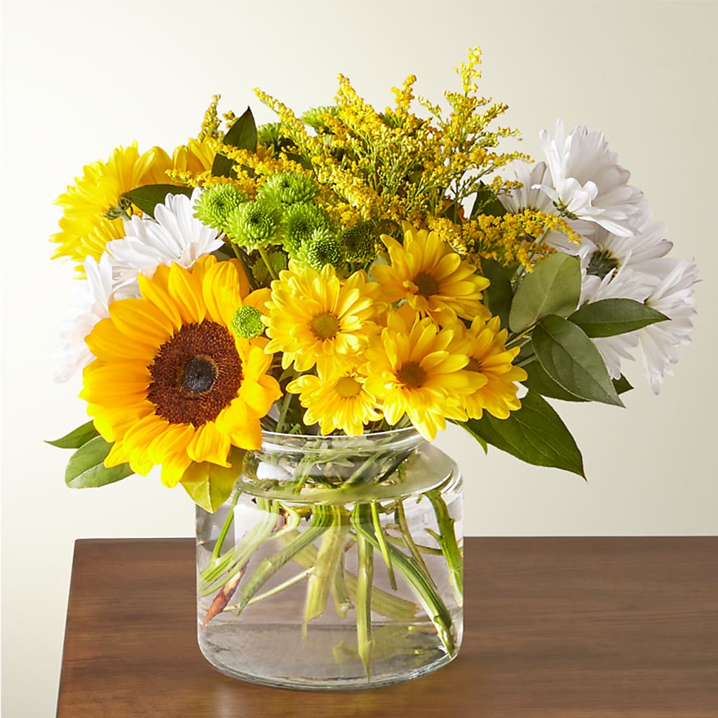 Hello Sunshine Bouquet – The Flower Garden, Nettleton MS