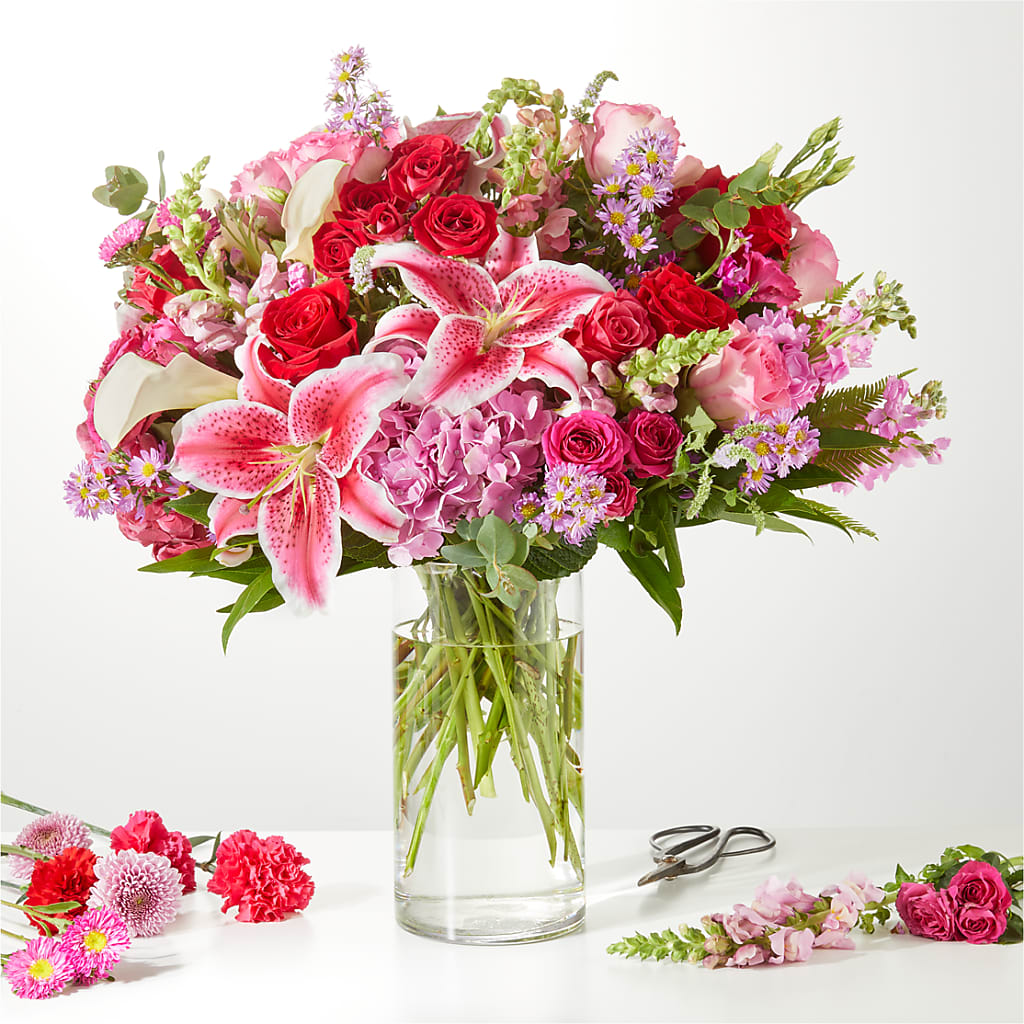 Swooning Over You - A Luxury Florist Original – The Flower Garden, Nettleton MS