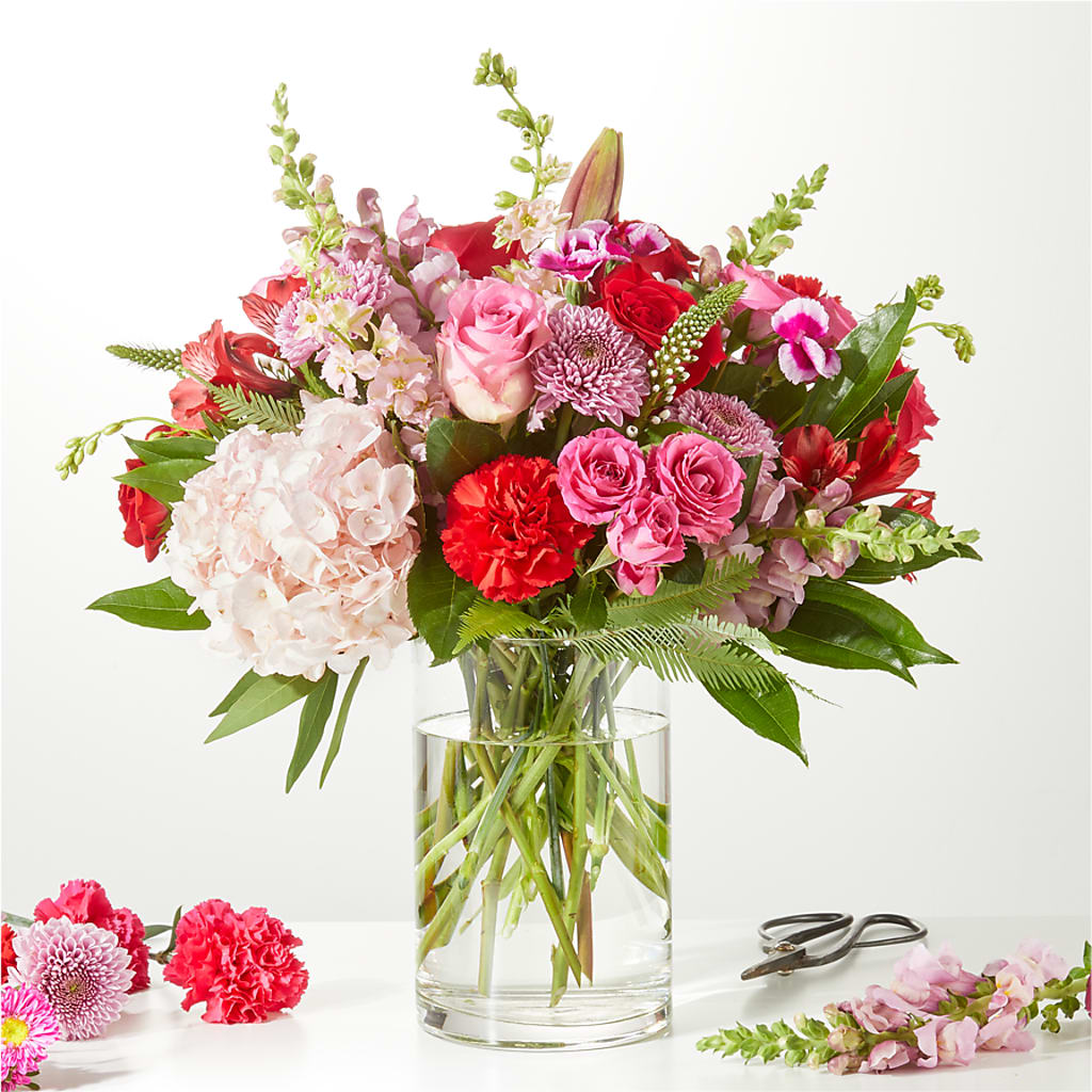 Swooning Over You - A Luxury Florist Original – The Flower Garden, Nettleton MS