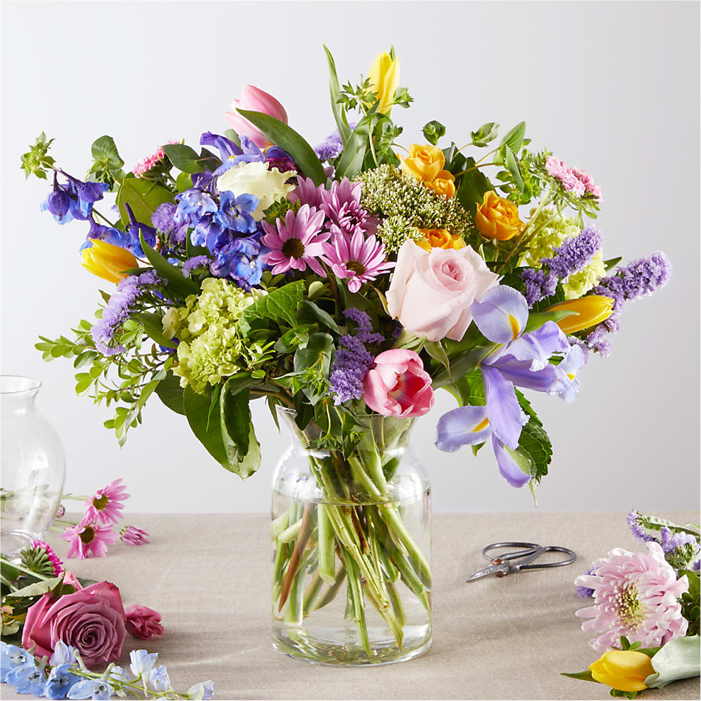 Pastel Tradition - A Florist Original – The Flower Garden, Nettleton MS