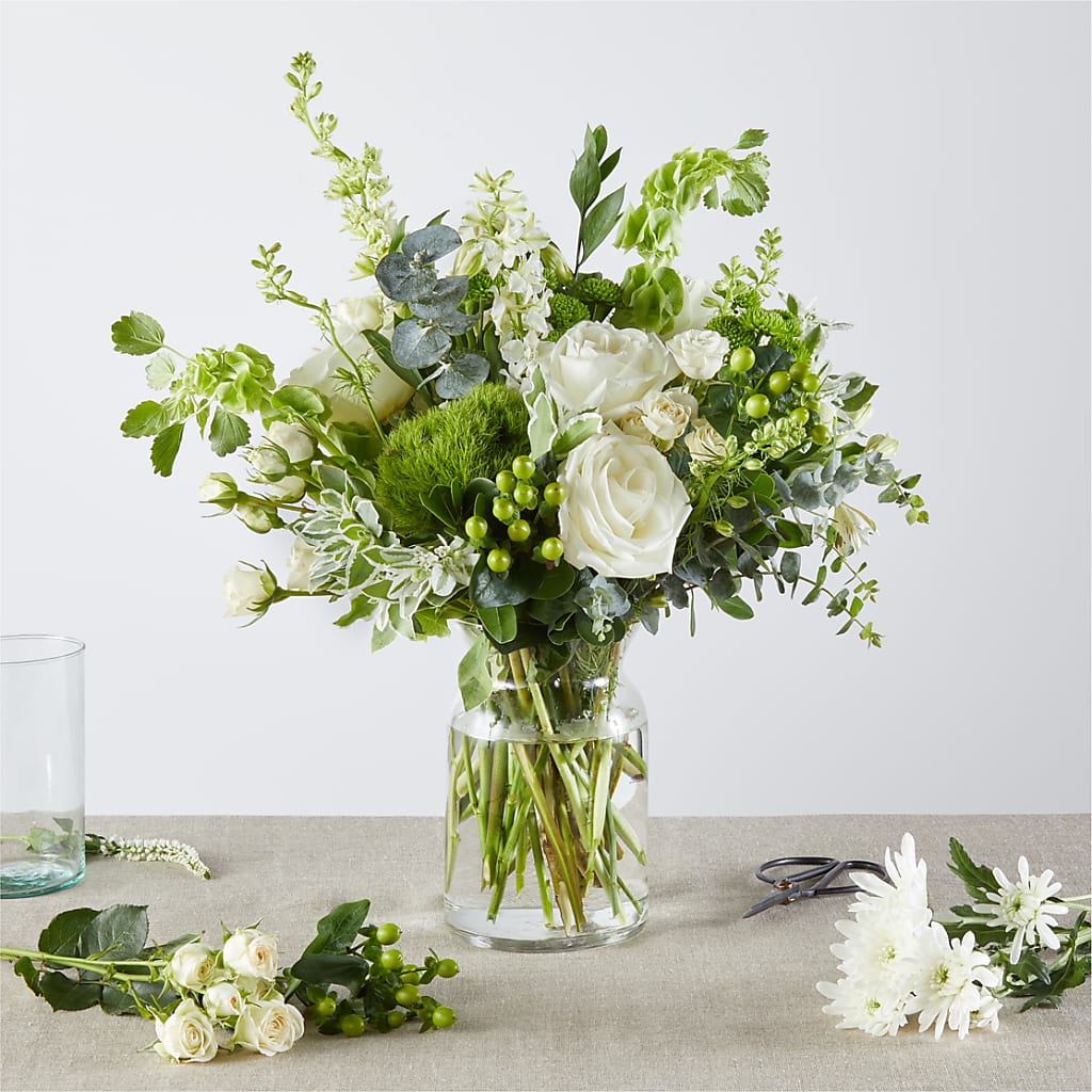 Irish Garden - A Florist Original – The Flower Garden, Nettleton MS