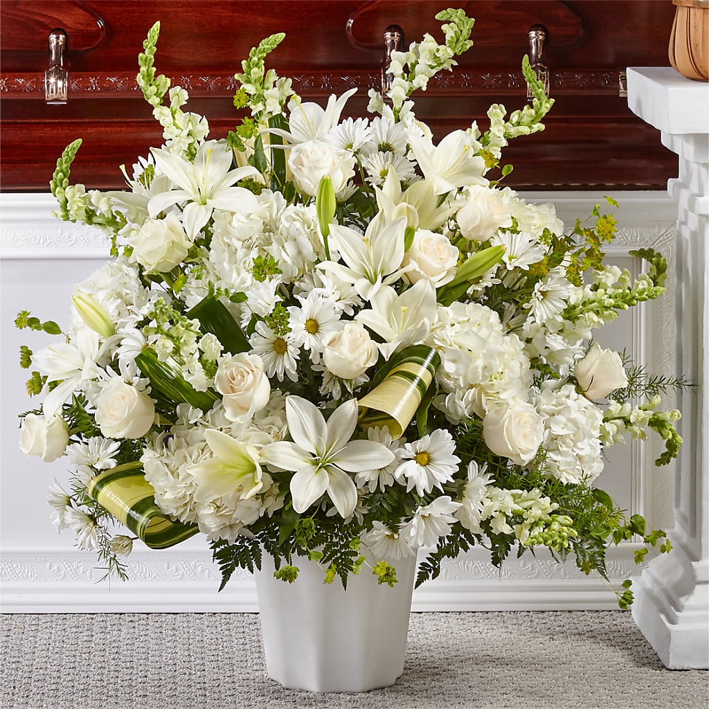 Thoughts of Tranquility Floor Basket – The Flower Garden, Nettleton MS