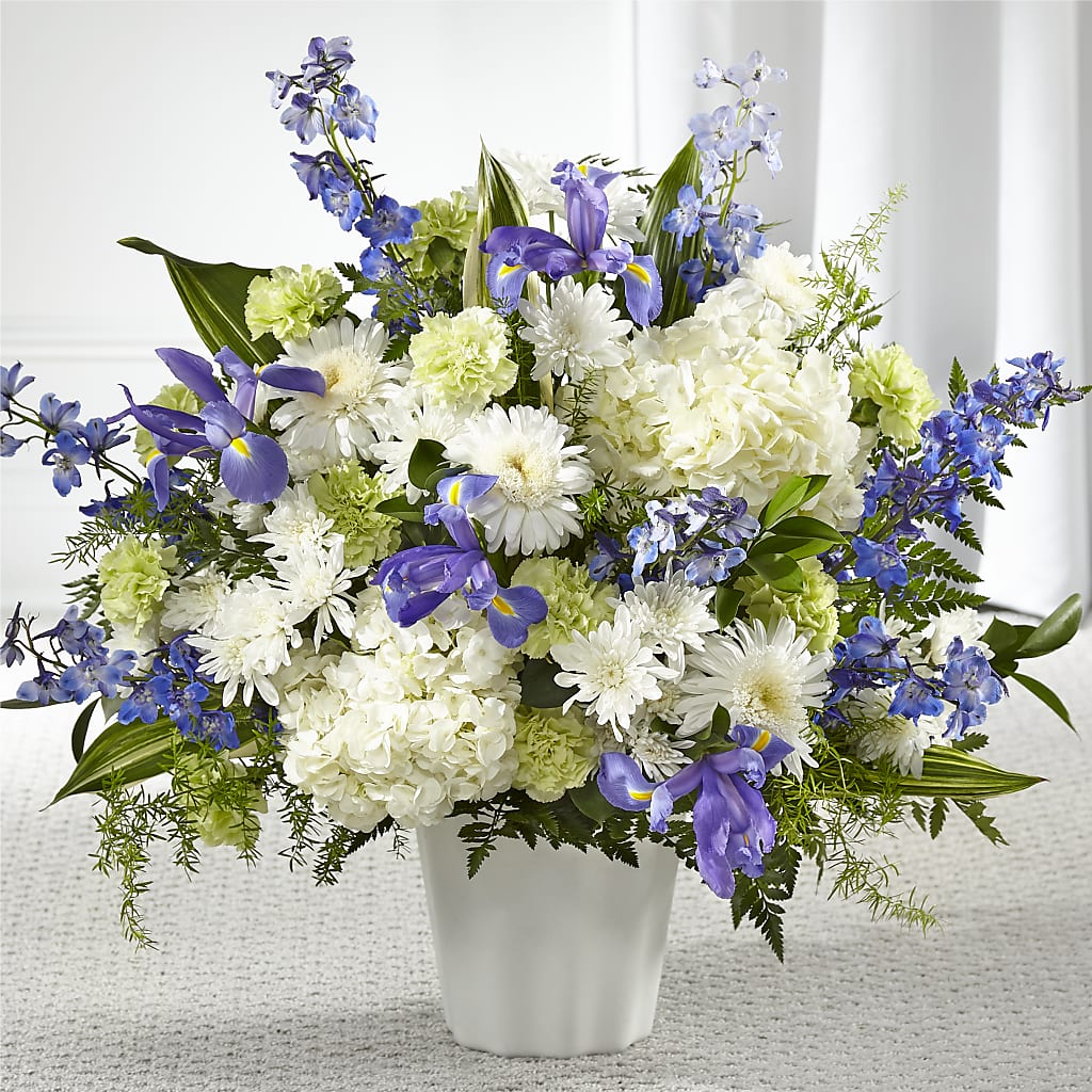 Soft Serenity Floor Basket – The Flower Garden, Nettleton MS