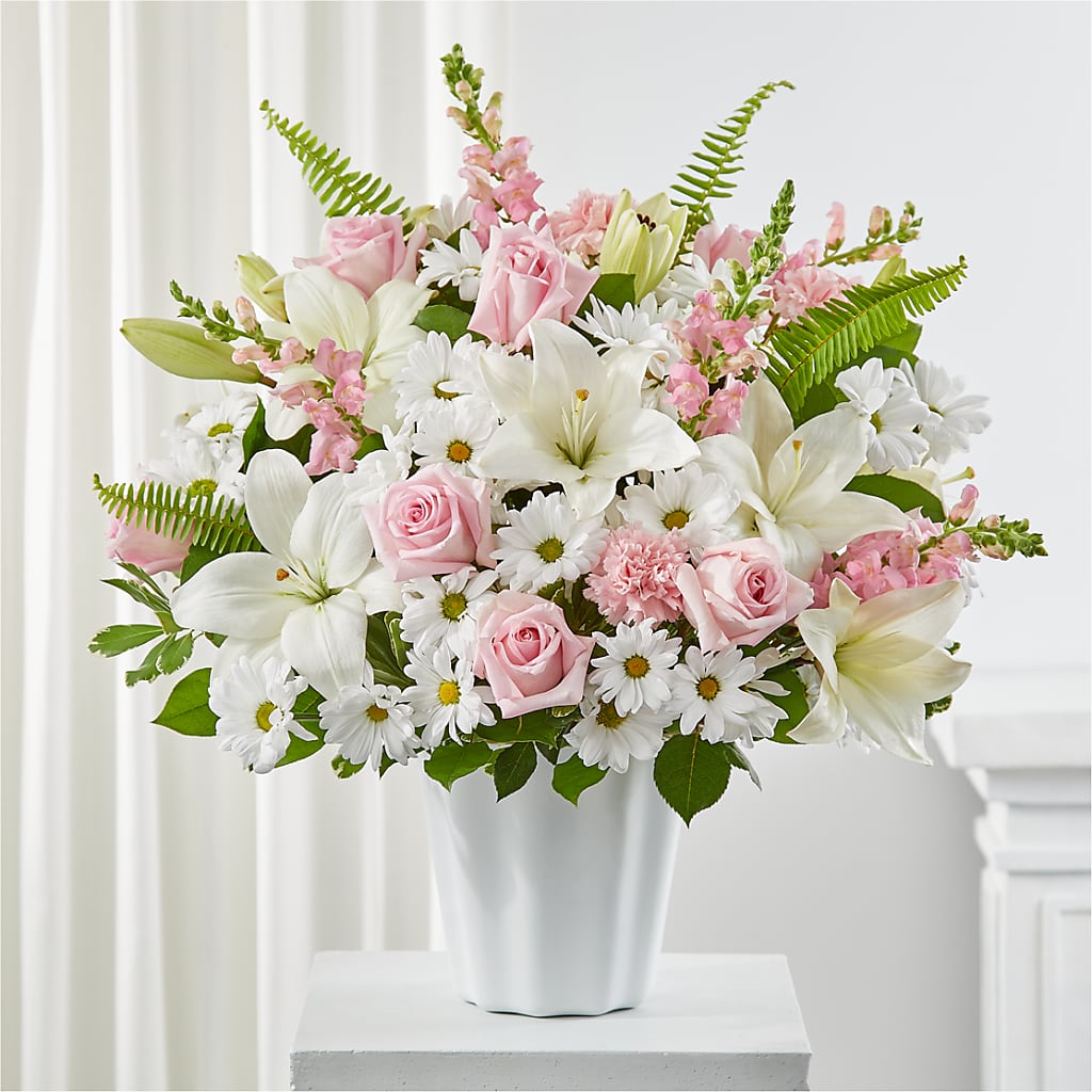 Soft Touch Tabletop Basket – The Flower Garden, Nettleton MS