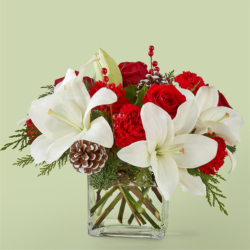 Glistening Icicles Bouquet – The Flower Garden, Nettleton MS