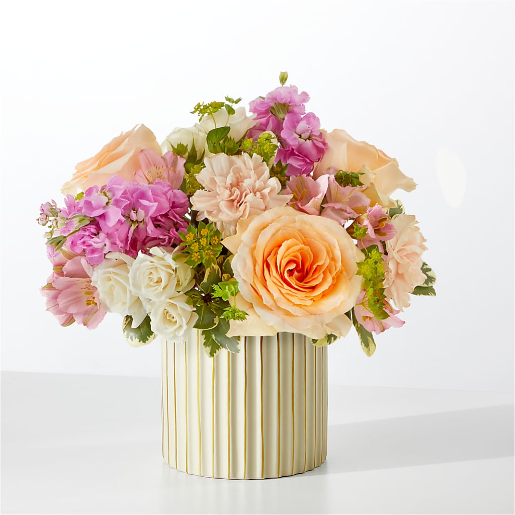 Paradise Bouquet with Ivory Vase – The Flower Garden, Nettleton MS