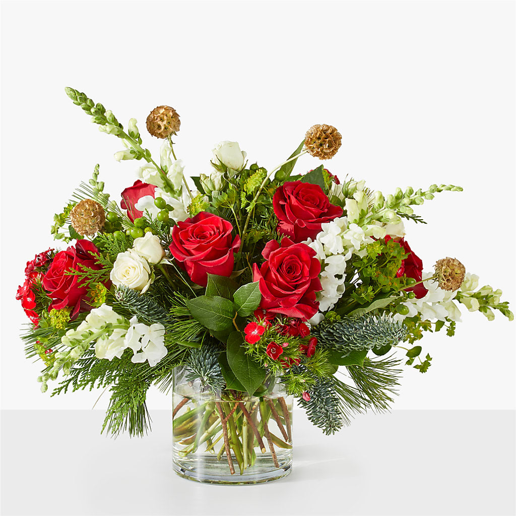 Deck the Halls Bouquet – The Flower Garden, Nettleton MS