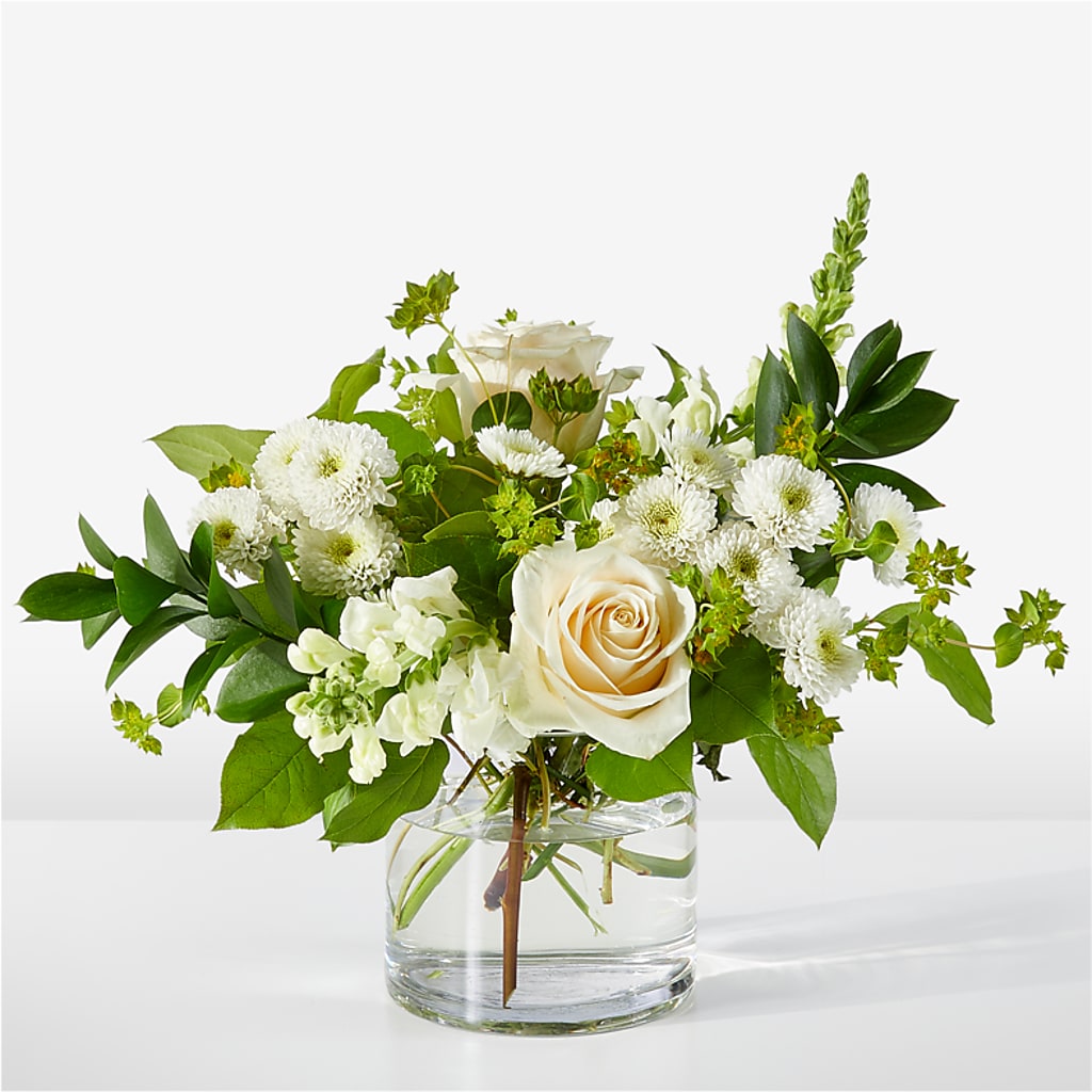 Hint of Vanilla Bouquet – The Flower Garden, Nettleton MS