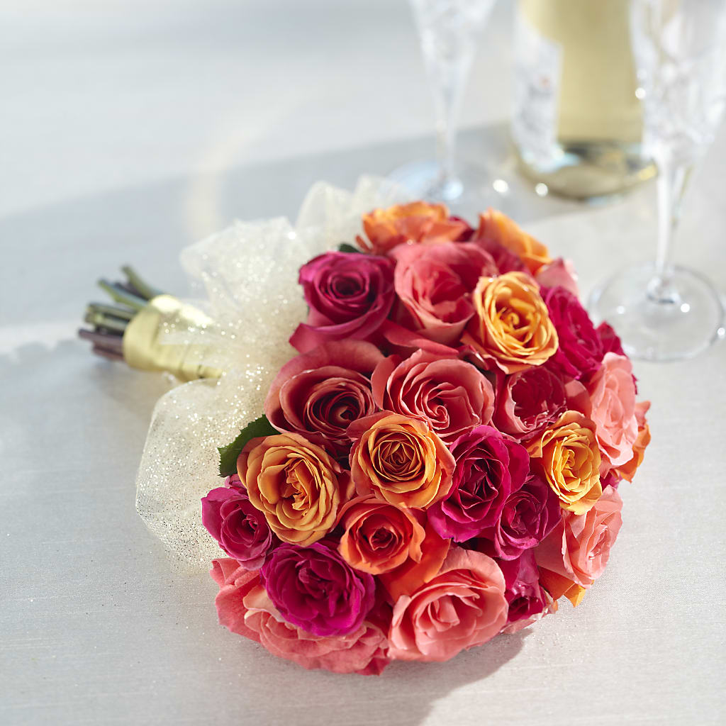 Sweet Roses Bouquet – The Flower Garden, Nettleton MS
