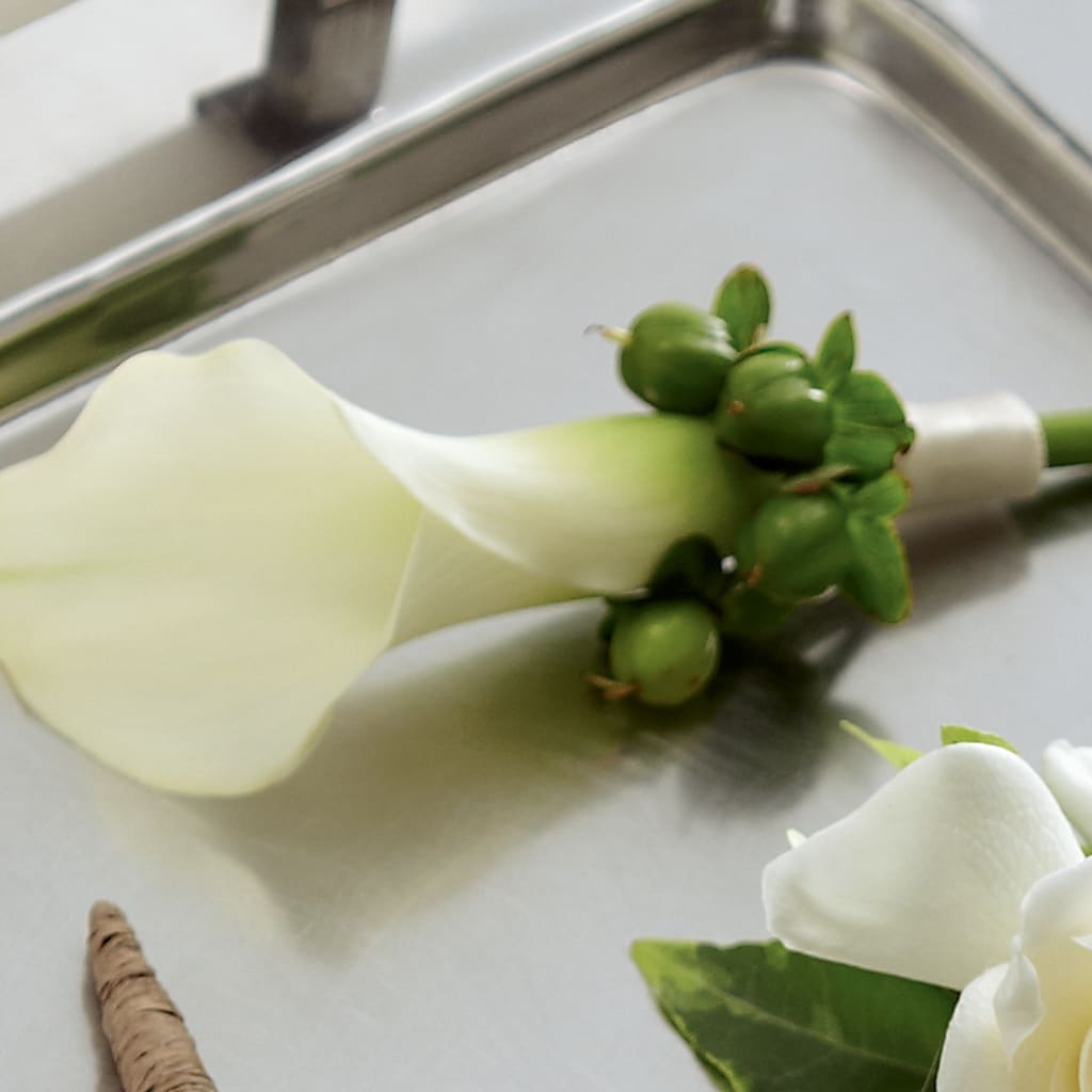 White Calla Boutonniere – The Flower Garden, Nettleton MS