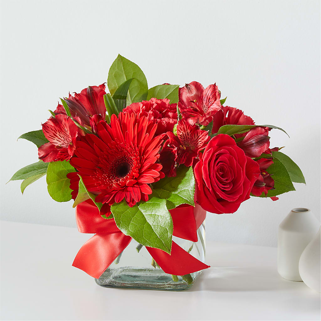 Red Hot Bouquet – The Flower Garden, Nettleton MS