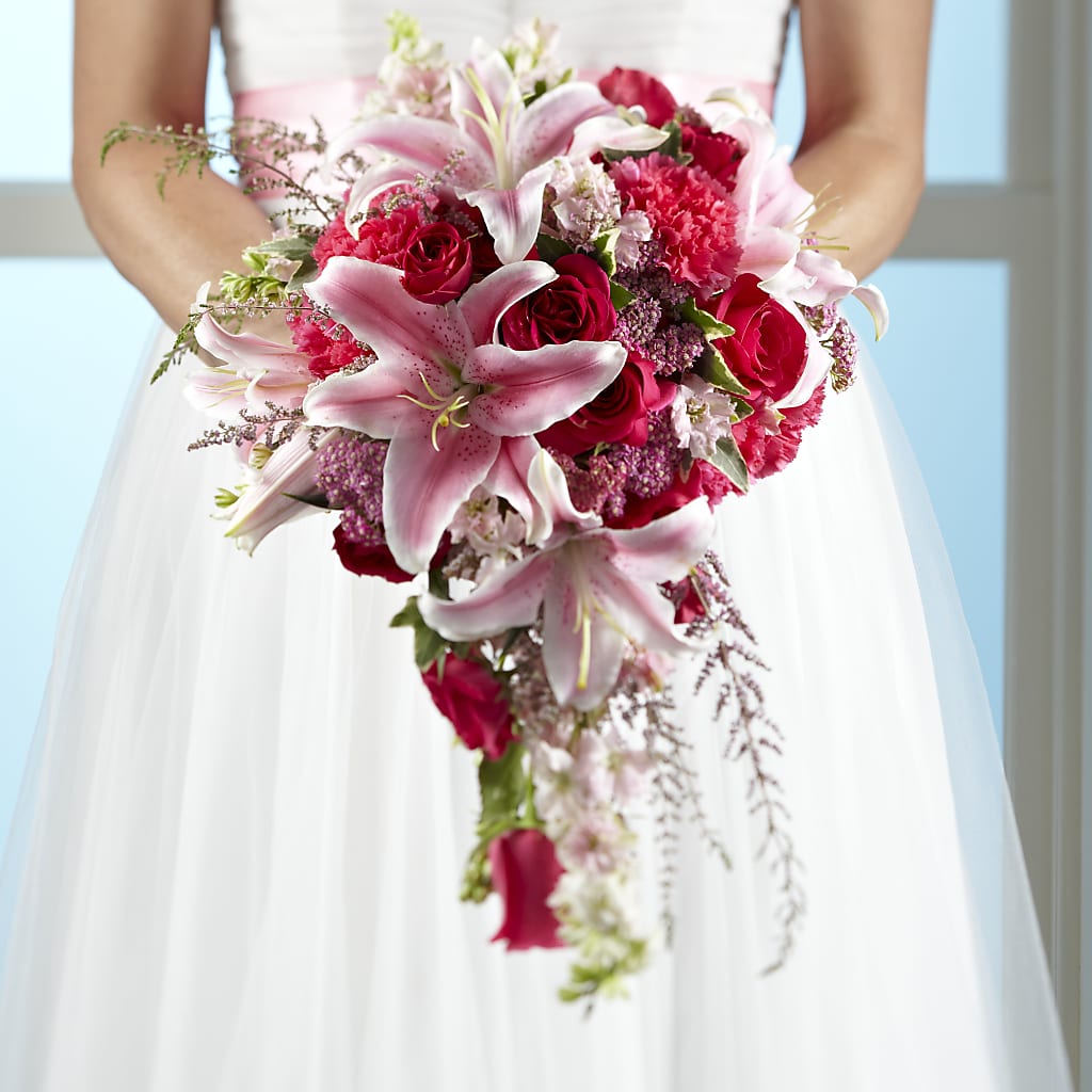 Lily & Rose Bouquet – The Flower Garden, Nettleton MS