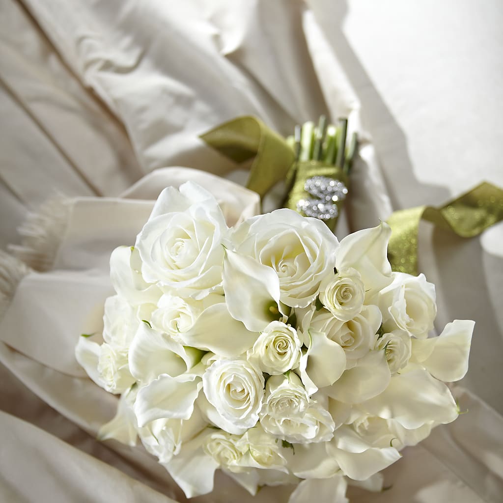 Serene Highness Bouquet – The Flower Garden, Nettleton MS