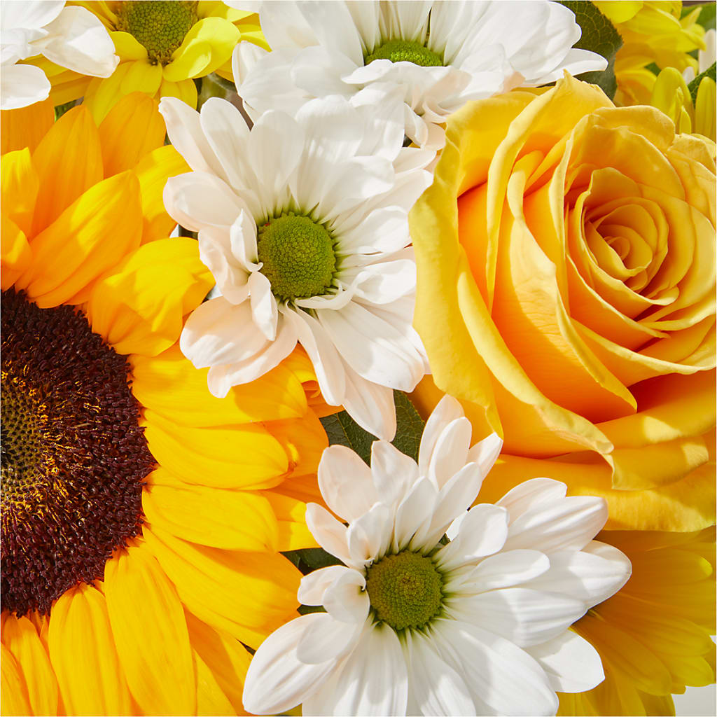 Be Happy Bouquet –  The Flower Garden, Nettleton MS