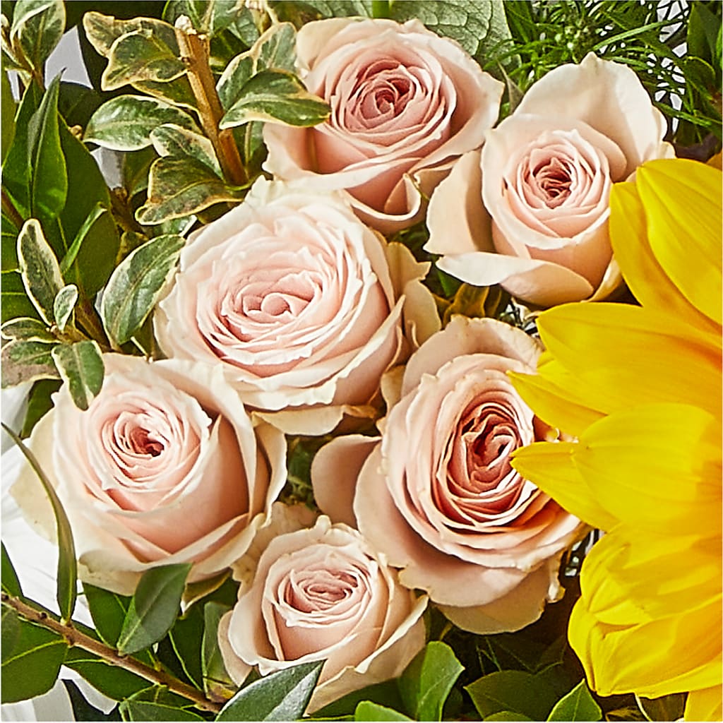 The Good Life Bouquet –  The Flower Garden, Nettleton MS