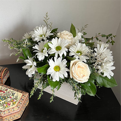 Fresh Linen Box Bouquet –  The Flower Garden, Nettleton MS