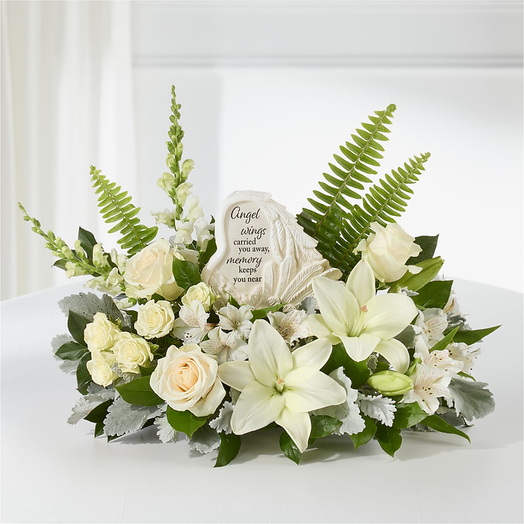 Holding You Close Arrangement –  The Flower Garden, Nettleton MS