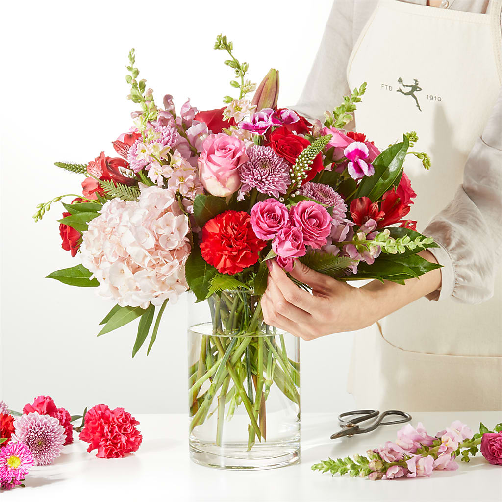 Swooning Over You - A Luxury Florist Original –  The Flower Garden, Nettleton MS