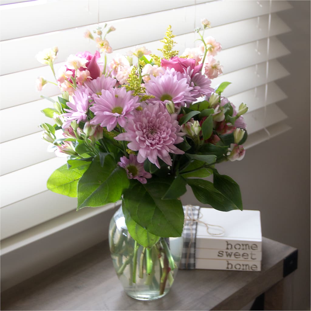 Pastel Tradition - A Florist Original –  The Flower Garden, Nettleton MS