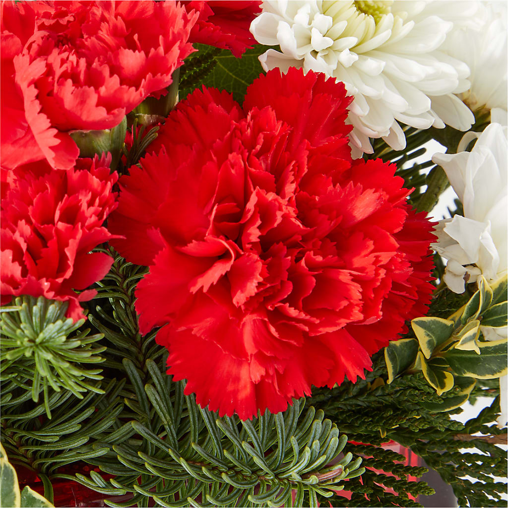 Christmas Market Bouquet –  The Flower Garden, Nettleton MS