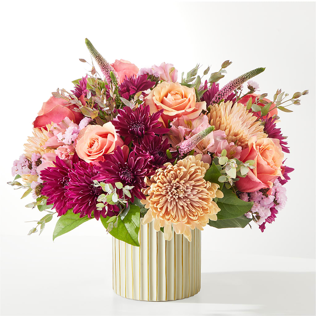 Berry Cobbler Bouquet with Ivory Vase –  The Flower Garden, Nettleton MS