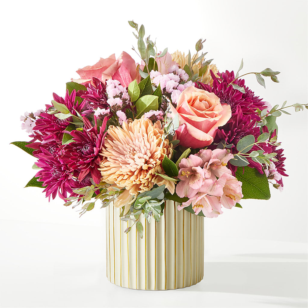 Berry Cobbler Bouquet with Ivory Vase –  The Flower Garden, Nettleton MS