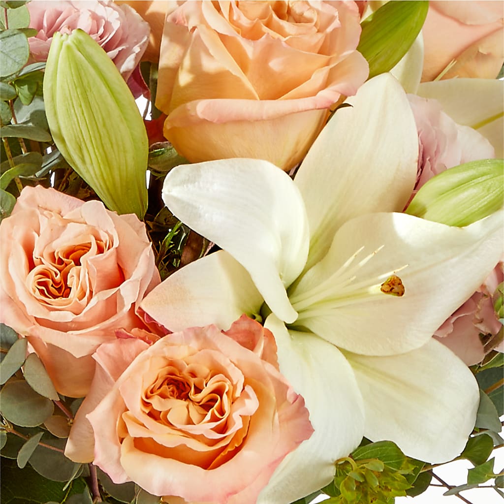 Grapefruit Splash Bouquet –  The Flower Garden, Nettleton MS