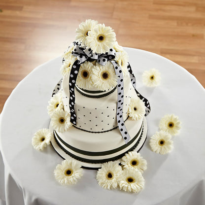 Simple Sophistication Cake Décor –  The Flower Garden, Nettleton MS